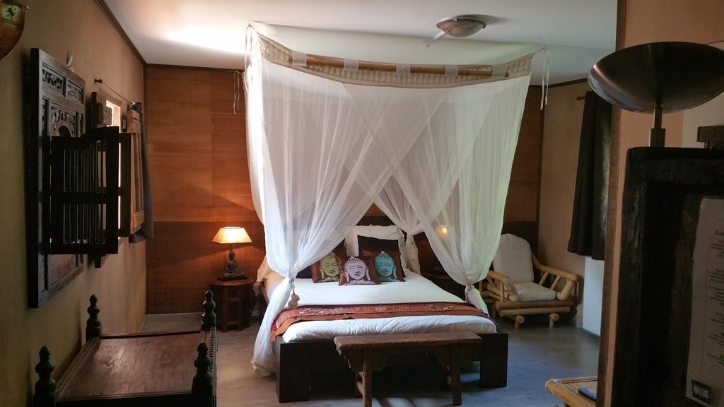 Nostang Le Domaine De Saint-Thomin B&B 객실 사진